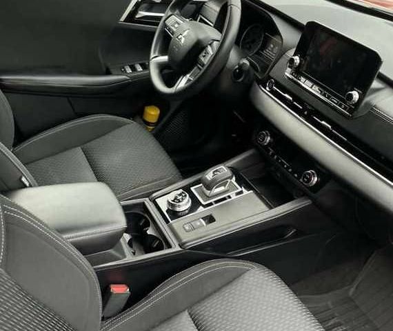 Красный Мицубиси Аутлендер, объемом двигателя 2.5 л и пробегом 44 тыс. км за 22000 $, фото 8 на Automoto.ua