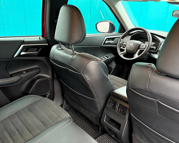 Красный Мицубиси Аутлендер, объемом двигателя 2.49 л и пробегом 44 тыс. км за 25000 $, фото 17 на Automoto.ua