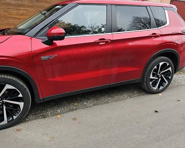 Червоний Міцубісі Аутлендер, об'ємом двигуна 2.49 л та пробігом 73 тис. км за 34000 $, фото 9 на Automoto.ua