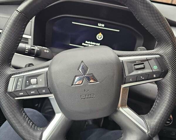 Червоний Міцубісі Аутлендер, об'ємом двигуна 2.49 л та пробігом 73 тис. км за 34000 $, фото 14 на Automoto.ua