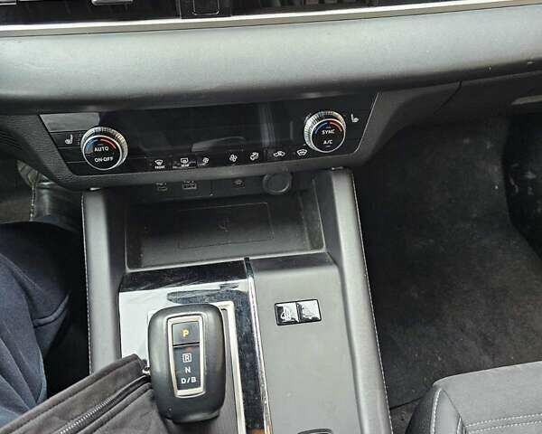 Червоний Міцубісі Аутлендер, об'ємом двигуна 2.49 л та пробігом 73 тис. км за 34000 $, фото 17 на Automoto.ua