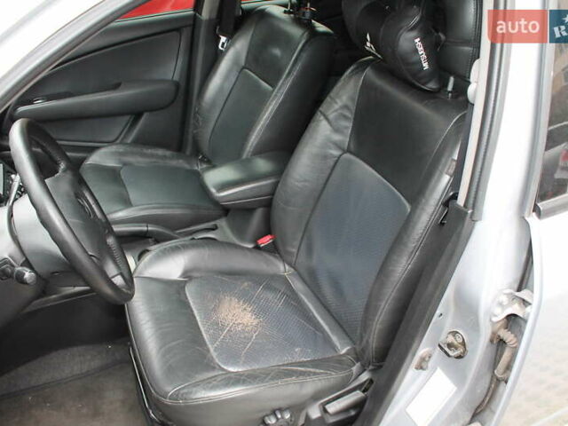 Міцубісі Аутлендер, об'ємом двигуна 2.4 л та пробігом 254 тис. км за 5590 $, фото 4 на Automoto.ua