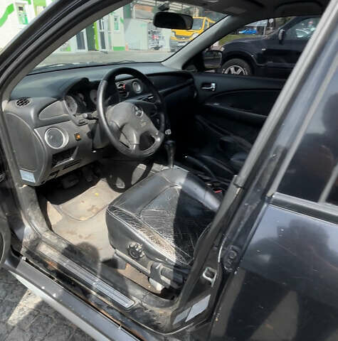 Мицубиси Аутлендер, объемом двигателя 2.4 л и пробегом 300 тыс. км за 3999 $, фото 4 на Automoto.ua