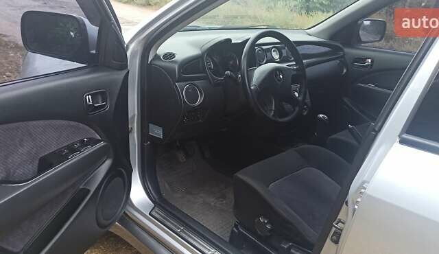 Мицубиси Аутлендер, объемом двигателя 2 л и пробегом 234 тыс. км за 5700 $, фото 6 на Automoto.ua