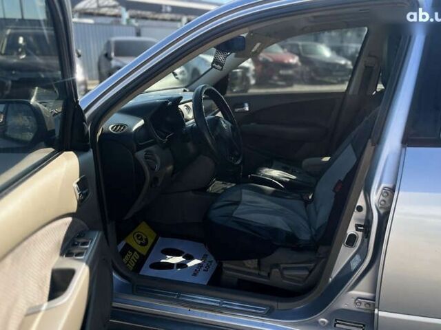 Мицубиси Аутлендер, объемом двигателя 0 л и пробегом 240 тыс. км за 5700 $, фото 11 на Automoto.ua