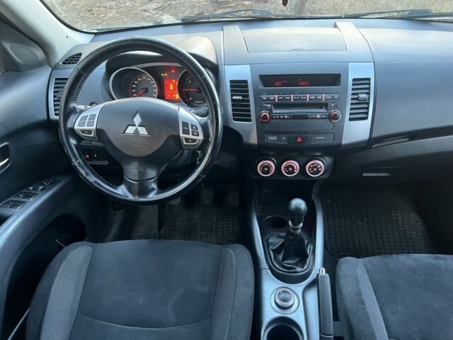 Мицубиси Аутлендер, объемом двигателя 0 л и пробегом 197 тыс. км за 4700 $, фото 10 на Automoto.ua