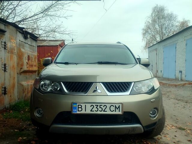 Мицубиси Аутлендер, объемом двигателя 2 л и пробегом 185 тыс. км за 9500 $, фото 1 на Automoto.ua
