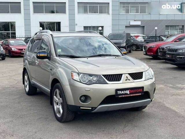 Мицубиси Аутлендер, объемом двигателя 0 л и пробегом 162 тыс. км за 10490 $, фото 1 на Automoto.ua