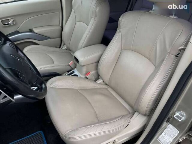 Мицубиси Аутлендер, объемом двигателя 0 л и пробегом 162 тыс. км за 10490 $, фото 20 на Automoto.ua