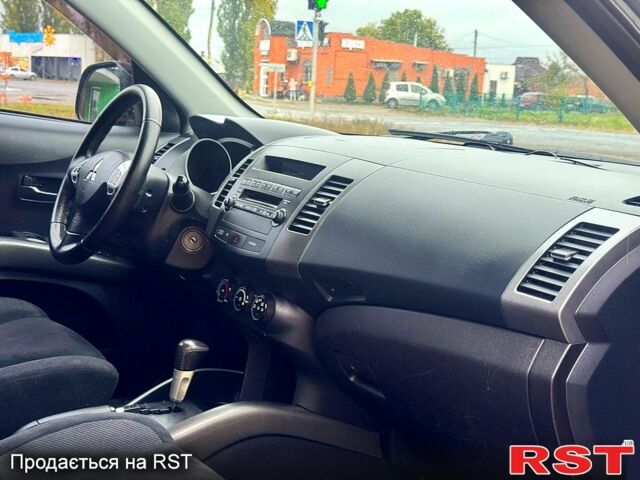 Міцубісі Аутлендер, об'ємом двигуна 3 л та пробігом 179 тис. км за 8900 $, фото 10 на Automoto.ua