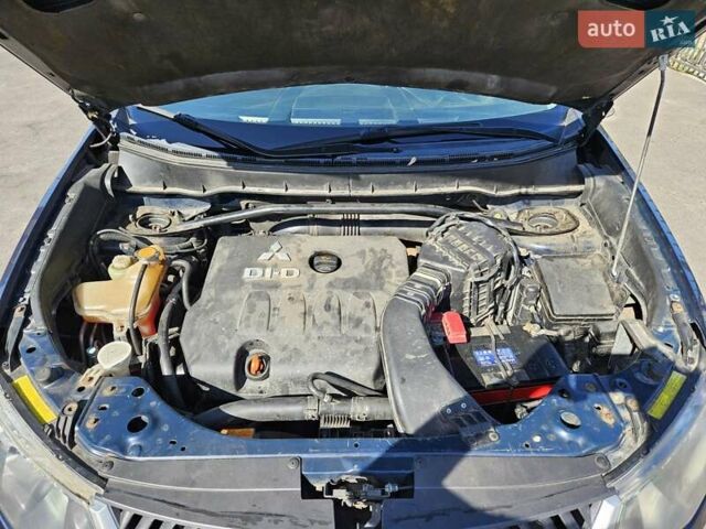 Мицубиси Аутлендер, объемом двигателя 2 л и пробегом 235 тыс. км за 8500 $, фото 17 на Automoto.ua