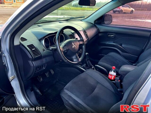 Міцубісі Аутлендер, об'ємом двигуна 2.4 л та пробігом 320 тис. км за 9500 $, фото 9 на Automoto.ua