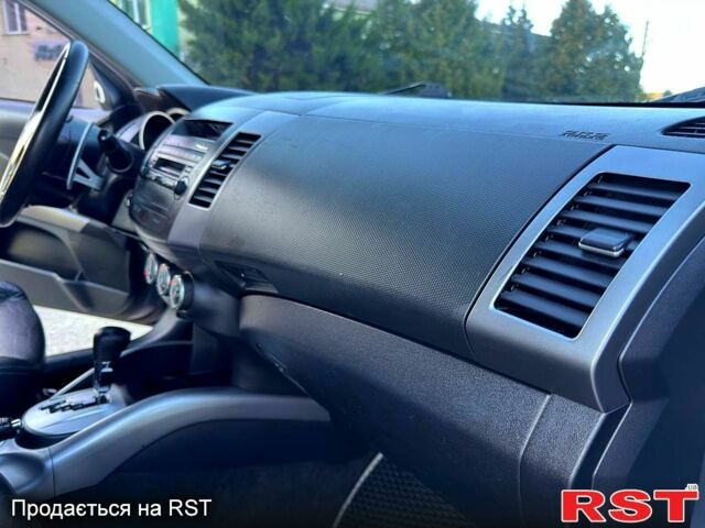 Мицубиси Аутлендер 2008 в Ахтырке на Automoto.ua Мицубиси Аутлендер, объемом двигателя 2.4 л и пробегом 179 тыс. км за 8999 $, фото 2 на Automoto.ua