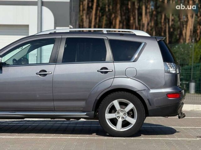 Мицубиси Аутлендер, объемом двигателя 2.2 л и пробегом 221 тыс. км за 9800 $, фото 12 на Automoto.ua