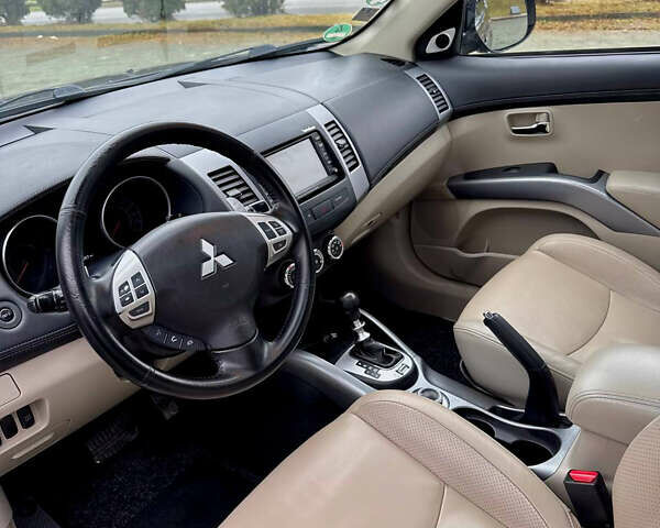 Міцубісі Аутлендер, об'ємом двигуна 2.2 л та пробігом 258 тис. км за 10998 $, фото 13 на Automoto.ua