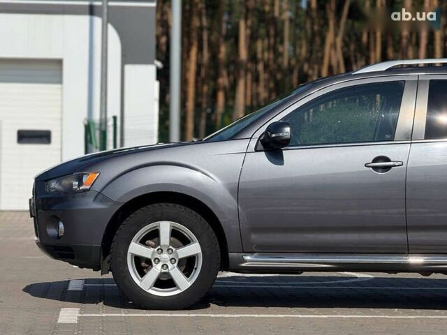 Мицубиси Аутлендер, объемом двигателя 2.2 л и пробегом 221 тыс. км за 9800 $, фото 11 на Automoto.ua