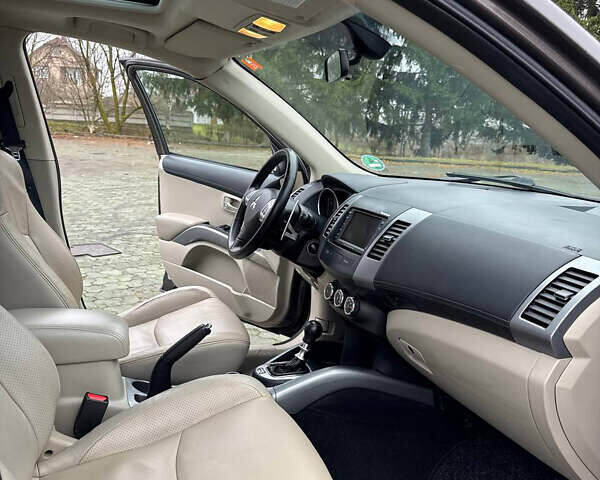 Міцубісі Аутлендер, об'ємом двигуна 2.2 л та пробігом 258 тис. км за 10998 $, фото 16 на Automoto.ua