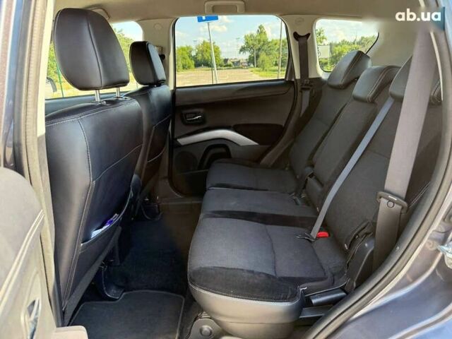 Мицубиси Аутлендер, объемом двигателя 2.2 л и пробегом 221 тыс. км за 9800 $, фото 28 на Automoto.ua