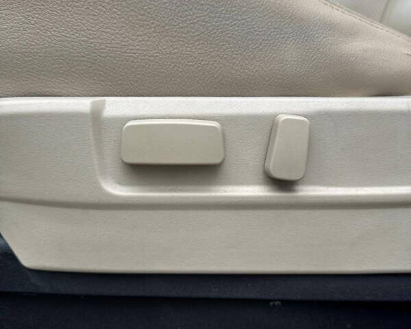 Міцубісі Аутлендер, об'ємом двигуна 2.2 л та пробігом 258 тис. км за 10998 $, фото 21 на Automoto.ua