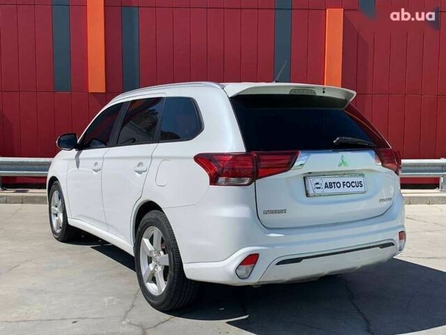 Мицубиси Аутлендер, объемом двигателя 0 л и пробегом 248 тыс. км за 11990 $, фото 4 на Automoto.ua