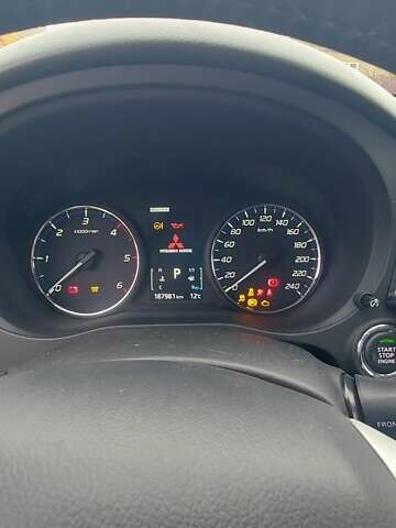 Міцубісі Аутлендер, об'ємом двигуна 2.3 л та пробігом 187 тис. км за 14000 $, фото 37 на Automoto.ua