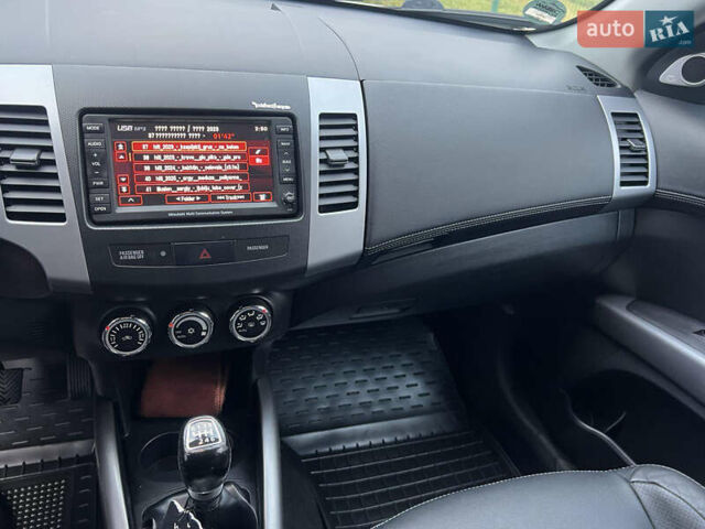 Міцубісі Аутлендер, об'ємом двигуна 2.3 л та пробігом 153 тис. км за 12500 $, фото 17 на Automoto.ua