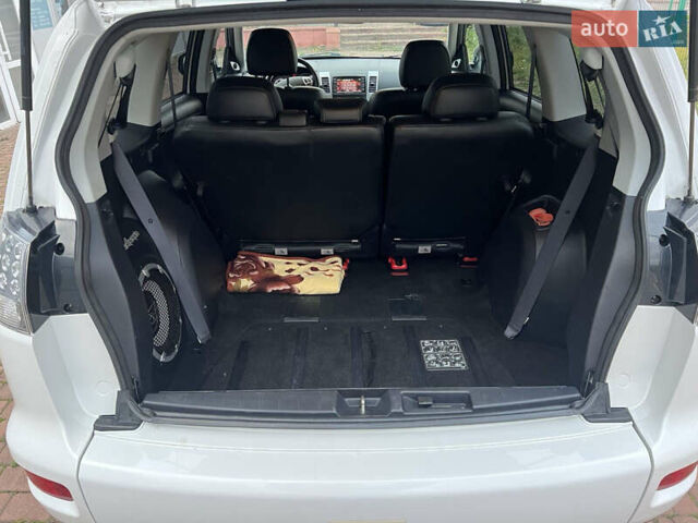 Міцубісі Аутлендер, об'ємом двигуна 2.3 л та пробігом 153 тис. км за 12500 $, фото 21 на Automoto.ua