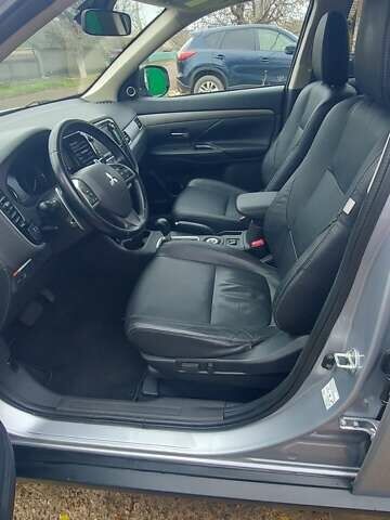 Міцубісі Аутлендер, об'ємом двигуна 2.3 л та пробігом 187 тис. км за 14000 $, фото 43 на Automoto.ua