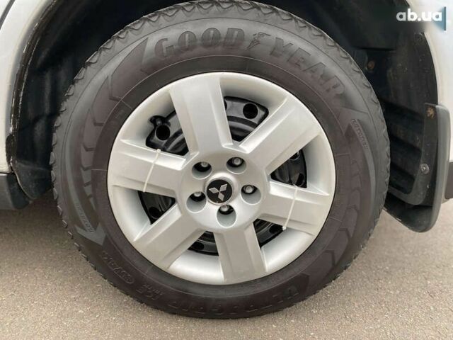 Мицубиси Аутлендер, объемом двигателя 0 л и пробегом 228 тыс. км за 14000 $, фото 12 на Automoto.ua