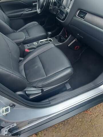 Міцубісі Аутлендер, об'ємом двигуна 2.3 л та пробігом 187 тис. км за 14000 $, фото 32 на Automoto.ua