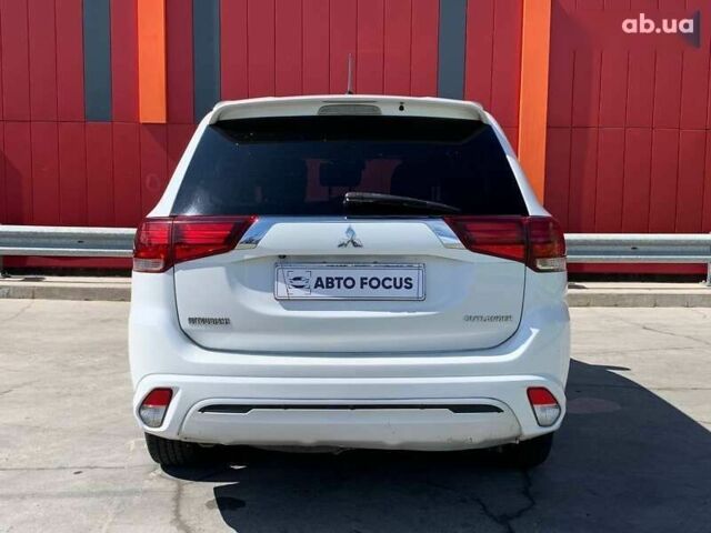 Мицубиси Аутлендер, объемом двигателя 0 л и пробегом 248 тыс. км за 11990 $, фото 6 на Automoto.ua