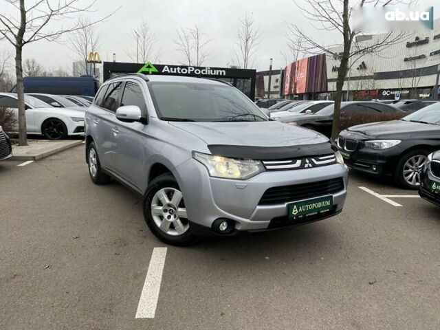 Мицубиси Аутлендер, объемом двигателя 0 л и пробегом 228 тыс. км за 14000 $, фото 3 на Automoto.ua