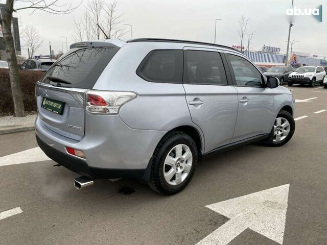 Мицубиси Аутлендер, объемом двигателя 0 л и пробегом 228 тыс. км за 14000 $, фото 7 на Automoto.ua