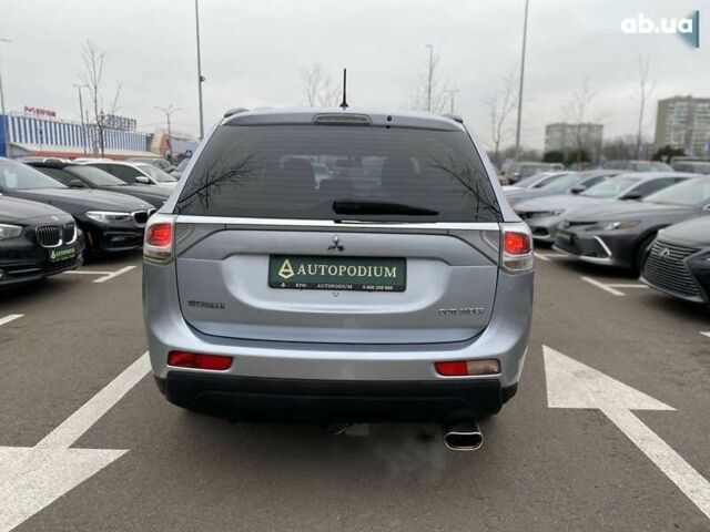 Мицубиси Аутлендер, объемом двигателя 0 л и пробегом 228 тыс. км за 14000 $, фото 8 на Automoto.ua