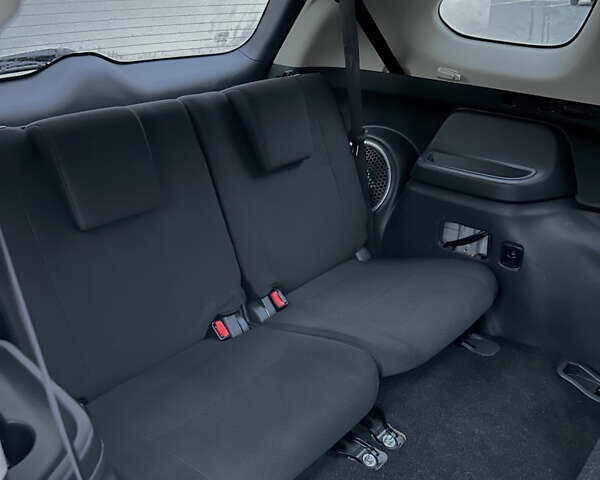 Мицубиси Аутлендер, объемом двигателя 2.27 л и пробегом 207 тыс. км за 13500 $, фото 14 на Automoto.ua