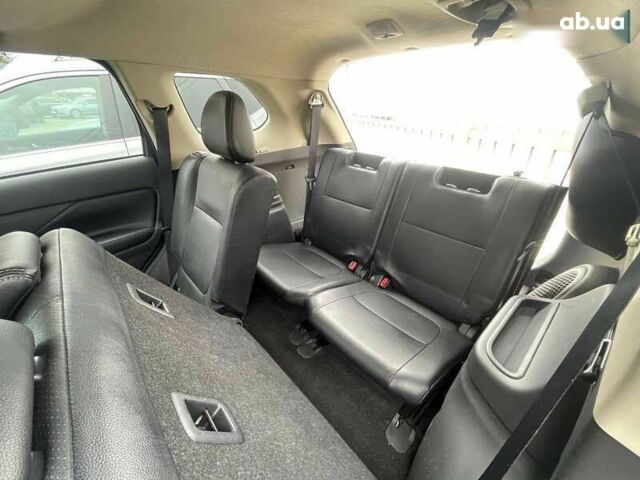 Мицубиси Аутлендер, объемом двигателя 0 л и пробегом 157 тыс. км за 12650 $, фото 1 на Automoto.ua