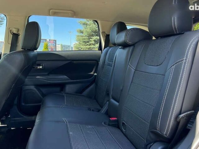 Мицубиси Аутлендер, объемом двигателя 0 л и пробегом 174 тыс. км за 9350 $, фото 9 на Automoto.ua