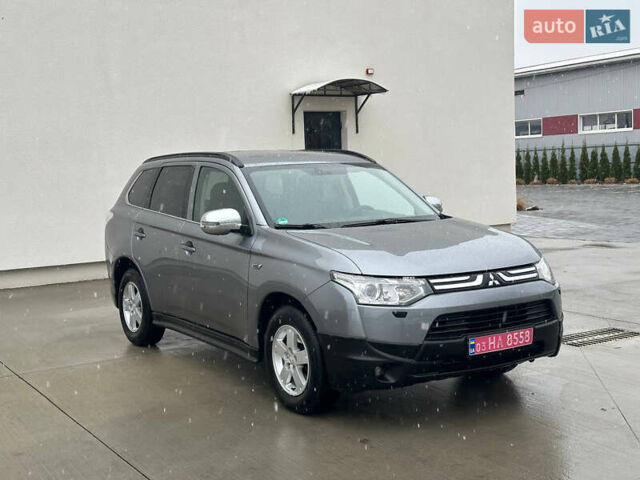 Мицубиси Аутлендер, объемом двигателя 2.27 л и пробегом 207 тыс. км за 13500 $, фото 2 на Automoto.ua