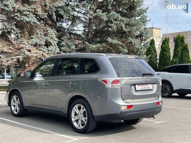 Мицубиси Аутлендер, объемом двигателя 0 л и пробегом 157 тыс. км за 12650 $, фото 5 на Automoto.ua