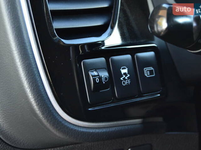 Мицубиси Аутлендер, объемом двигателя 2.3 л и пробегом 153 тыс. км за 14499 $, фото 89 на Automoto.ua