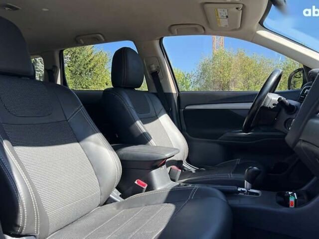 Мицубиси Аутлендер, объемом двигателя 0 л и пробегом 174 тыс. км за 9350 $, фото 8 на Automoto.ua