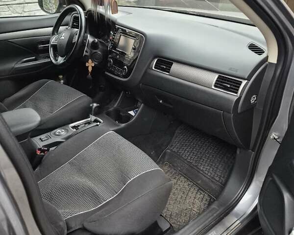 Міцубісі Аутлендер, об'ємом двигуна 2.4 л та пробігом 73 тис. км за 14000 $, фото 14 на Automoto.ua