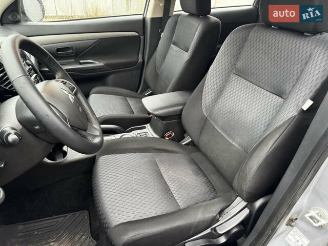 Мицубиси Аутлендер, объемом двигателя 2 л и пробегом 269 тыс. км за 10800 $, фото 17 на Automoto.ua