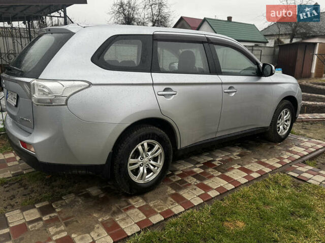 Мицубиси Аутлендер, объемом двигателя 2 л и пробегом 269 тыс. км за 10800 $, фото 9 на Automoto.ua