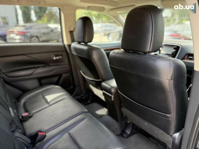 Мицубиси Аутлендер, объемом двигателя 0 л и пробегом 231 тыс. км за 12400 $, фото 27 на Automoto.ua