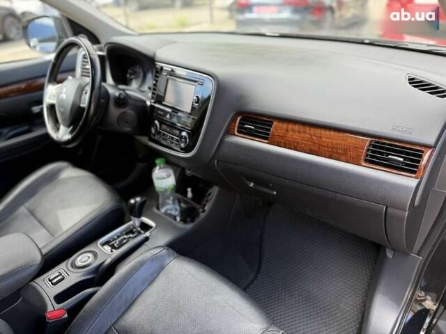 Мицубиси Аутлендер, объемом двигателя 0 л и пробегом 231 тыс. км за 12600 $, фото 24 на Automoto.ua