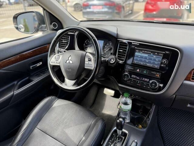 Мицубиси Аутлендер, объемом двигателя 0 л и пробегом 231 тыс. км за 12400 $, фото 25 на Automoto.ua