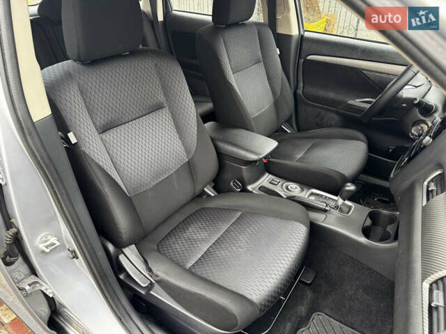 Мицубиси Аутлендер, объемом двигателя 2 л и пробегом 269 тыс. км за 10800 $, фото 22 на Automoto.ua