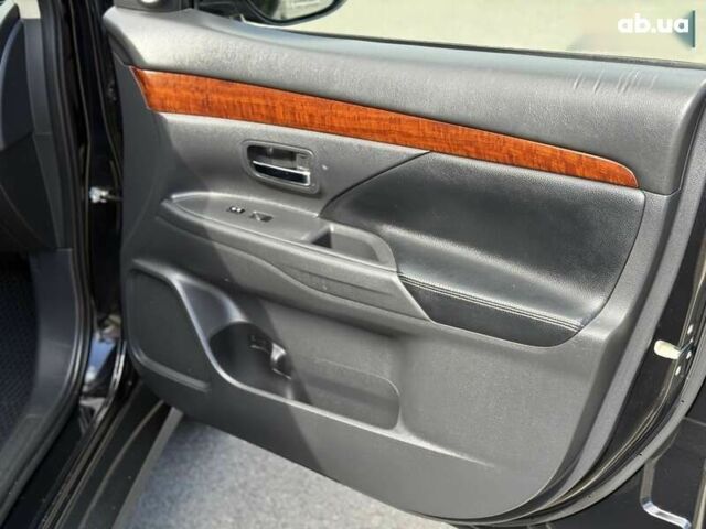 Мицубиси Аутлендер, объемом двигателя 0 л и пробегом 231 тыс. км за 12600 $, фото 22 на Automoto.ua