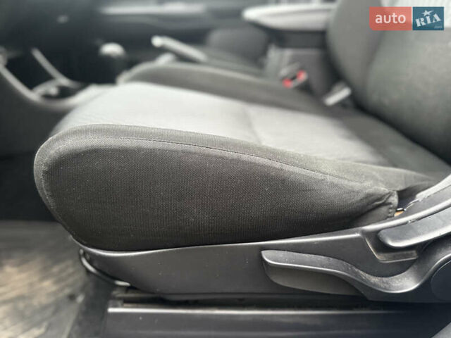 Мицубиси Аутлендер, объемом двигателя 2 л и пробегом 269 тыс. км за 10800 $, фото 14 на Automoto.ua